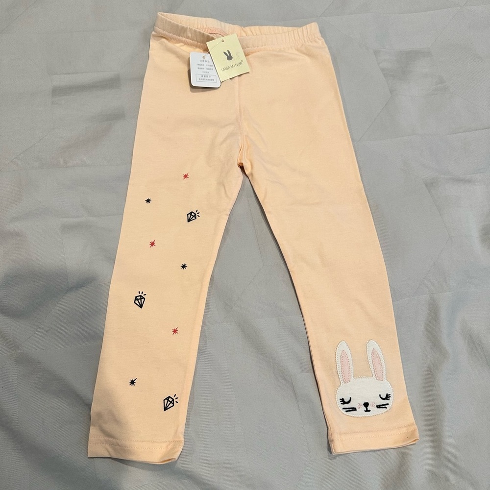 Cute toddler girl leggings